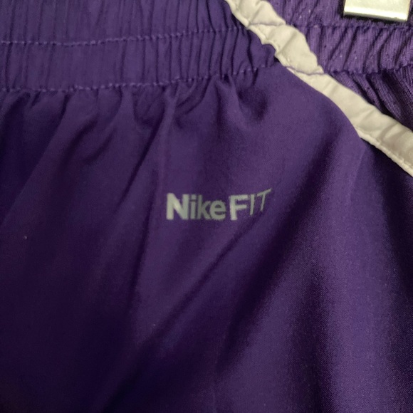 Nike Dri-Fit TCU shorts woman's track size (S )PURPLE Dri-Fit TCU track - Picture 5 of 6